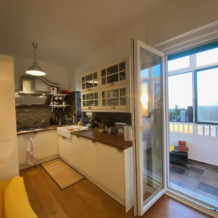 Tramonti Su Miramare Trieszt